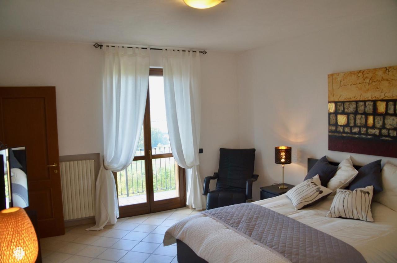 Villa Patrizia Moncalvo Exteriér fotografie
