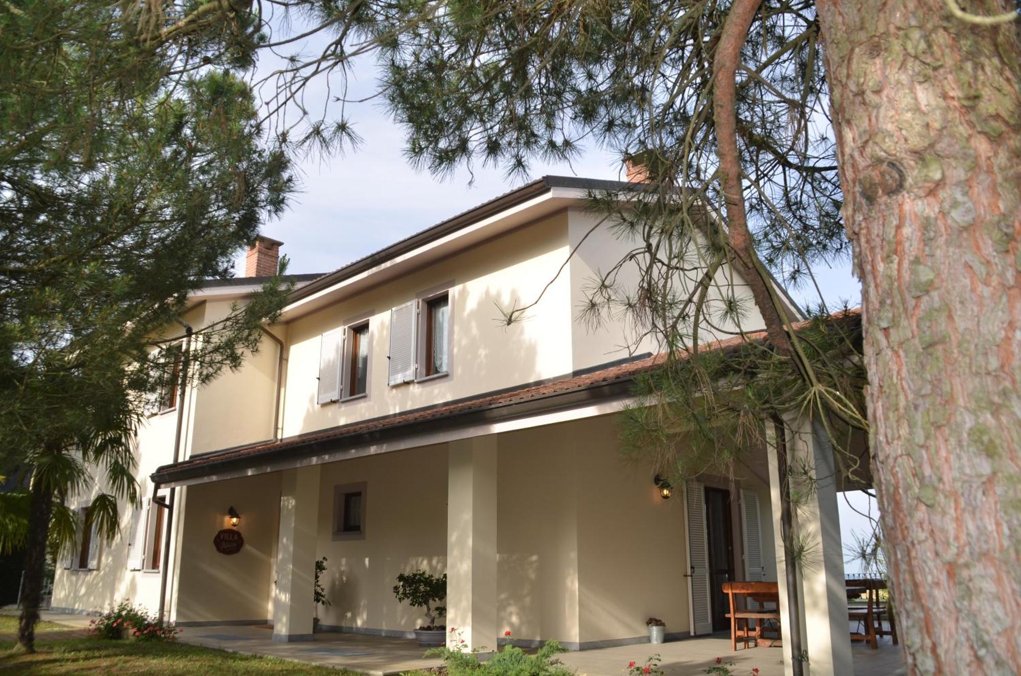Villa Patrizia Moncalvo Exteriér fotografie